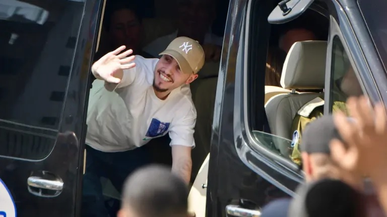 ليلة رعب.. أسير إسرائيلي يروي قصة نجاته من قصف عنيف